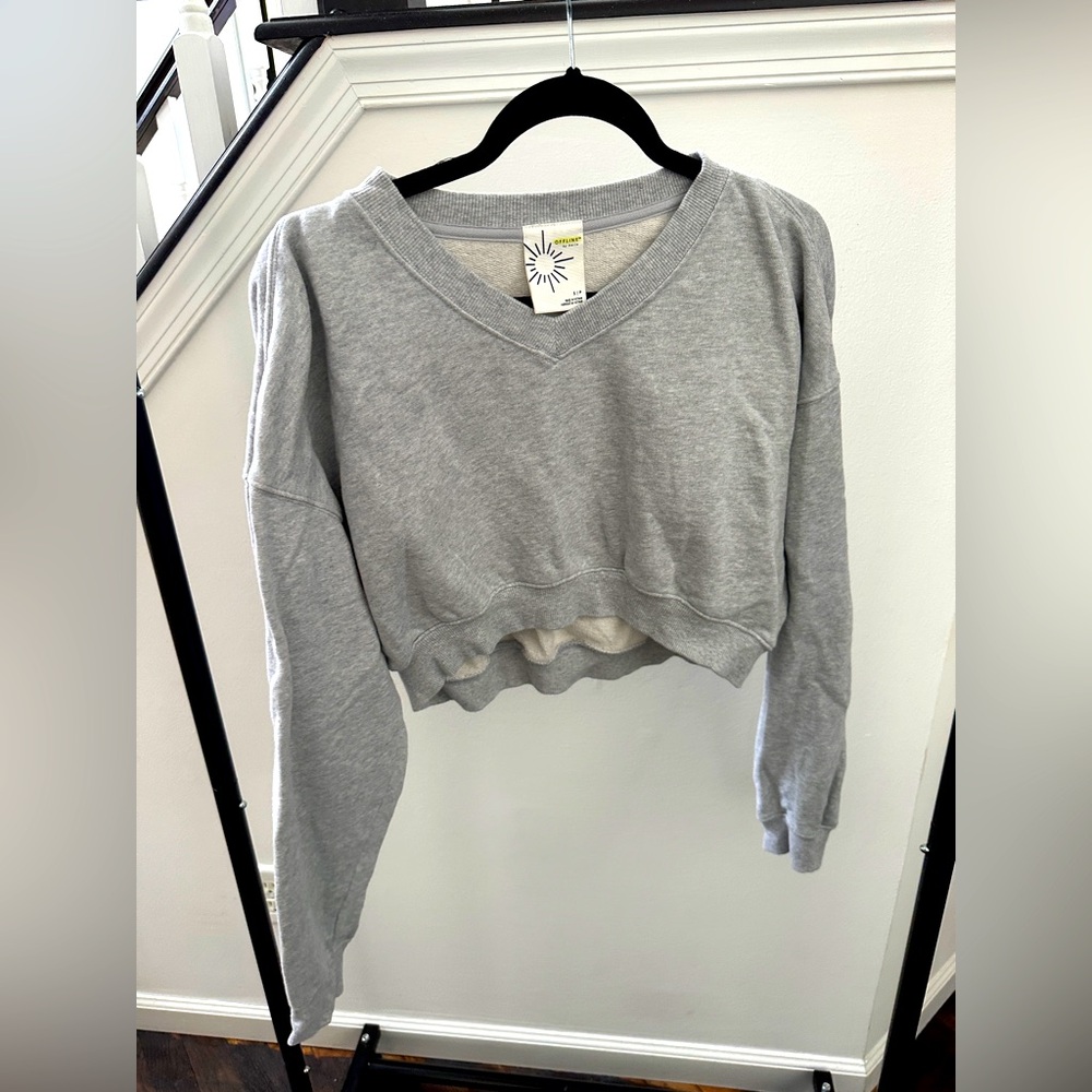 Aerie women’s cropped sweatshirt